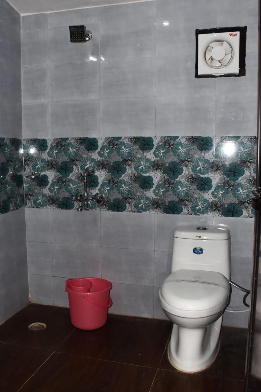 Corbett Bhavesh Home Stay Jhirna Habitación foto