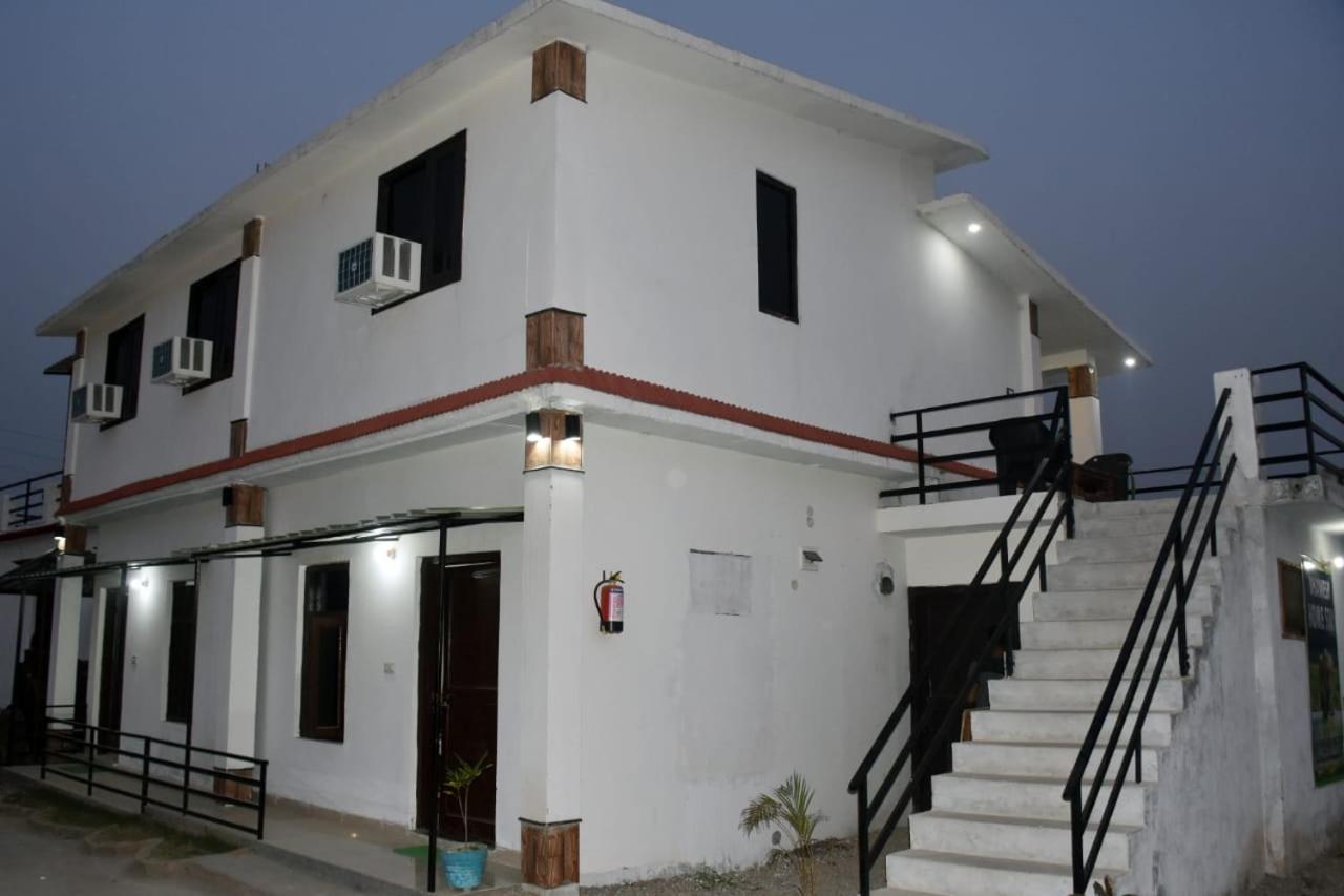 Corbett Bhavesh Home Stay Jhirna Habitación foto