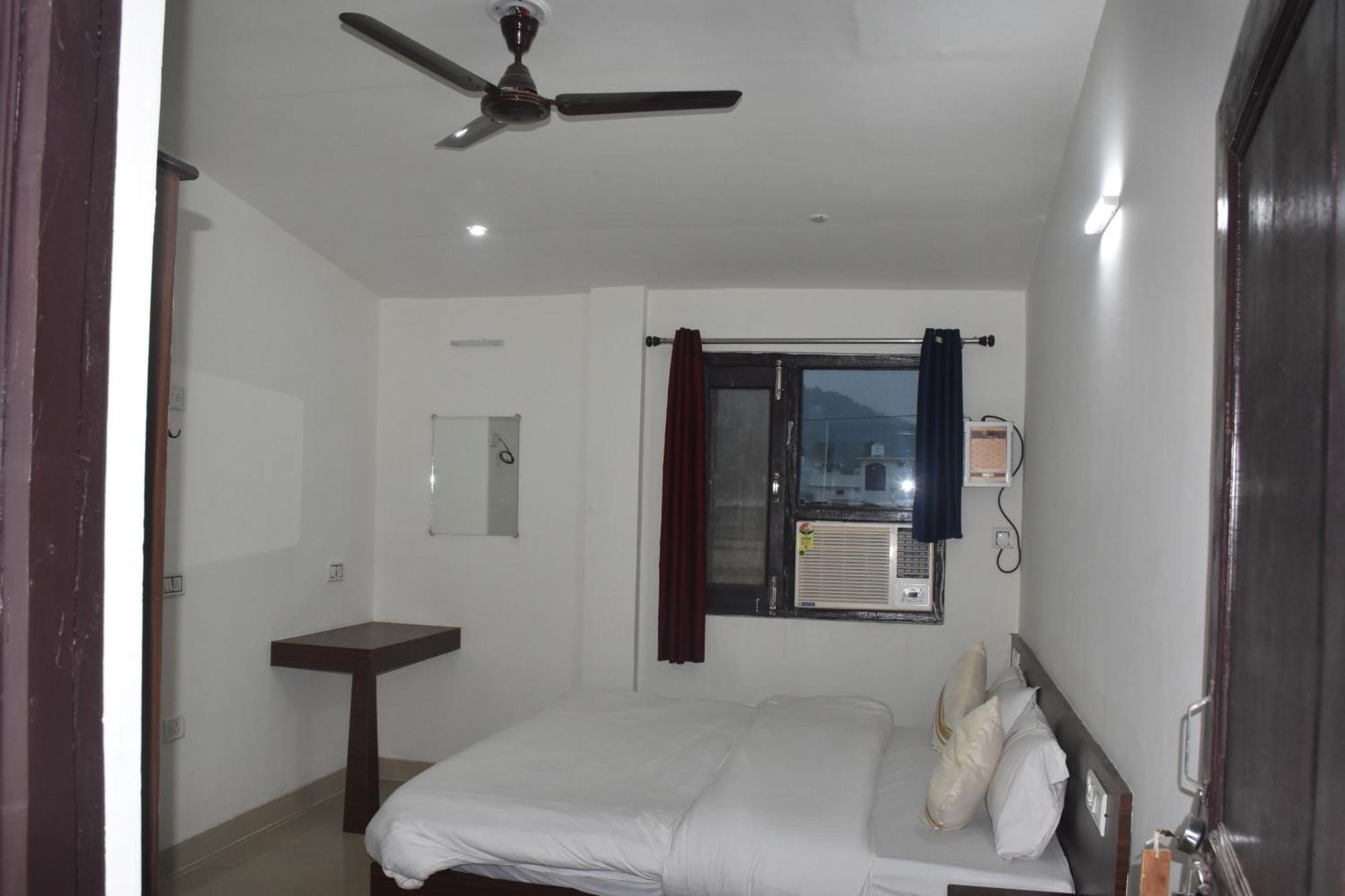 Corbett Bhavesh Home Stay Jhirna Habitación foto